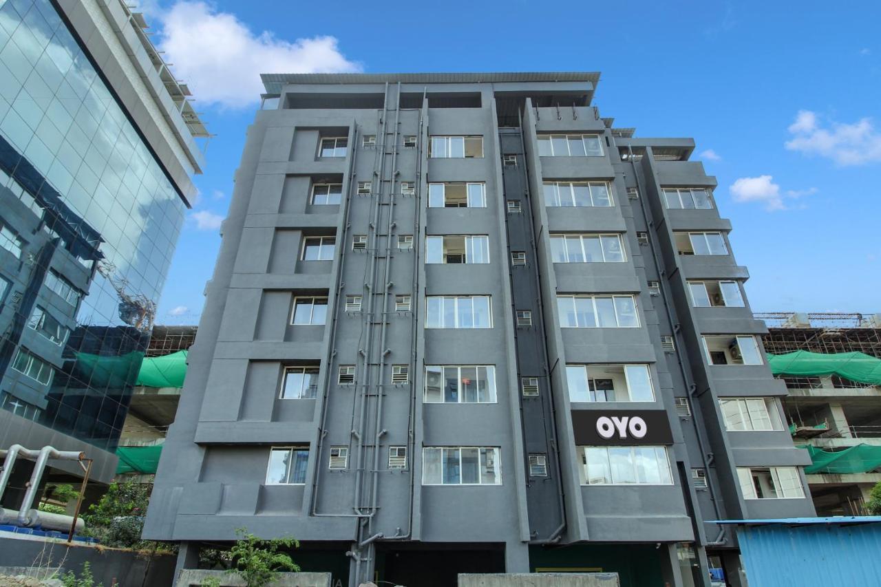 Super Oyo Townhouse 1237 Balewadi Hotell Méribel Village Eksteriør bilde